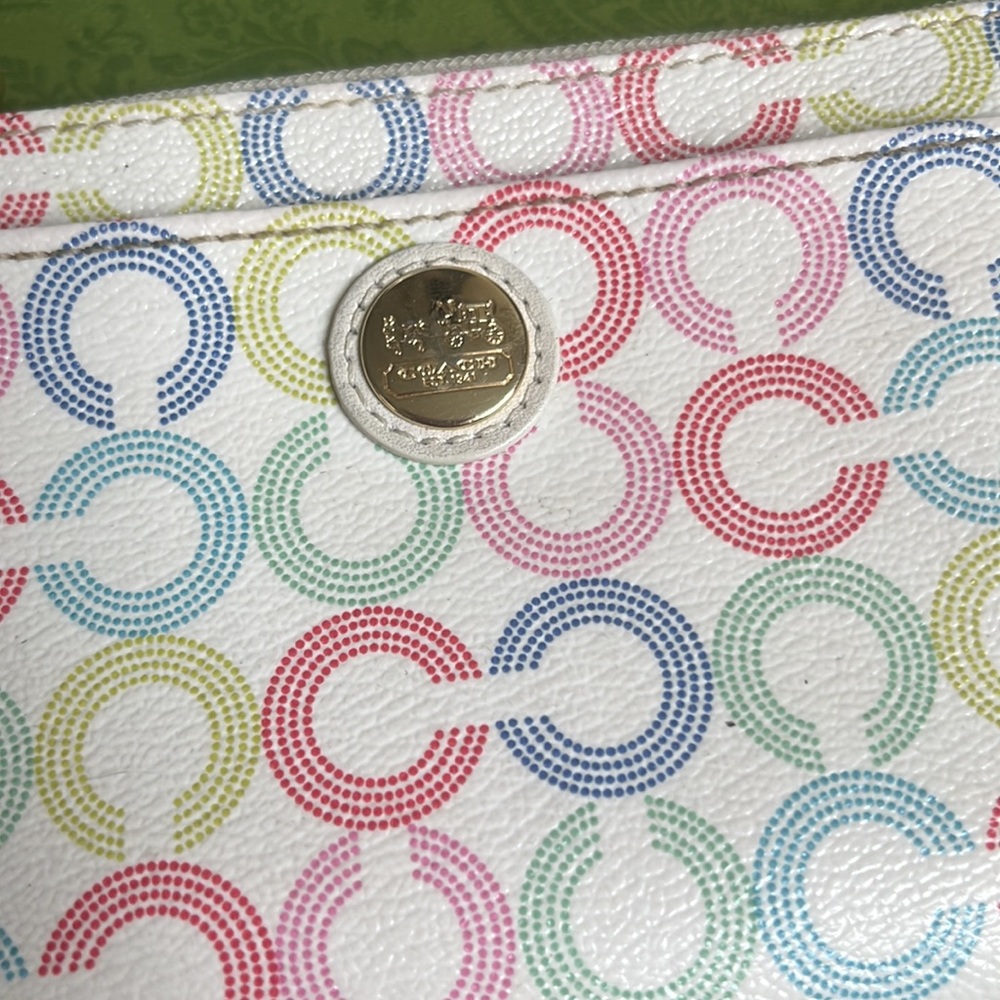 Coach Waverly Op Art Multi C Wristlet in Ivory - Picture 2 of 8